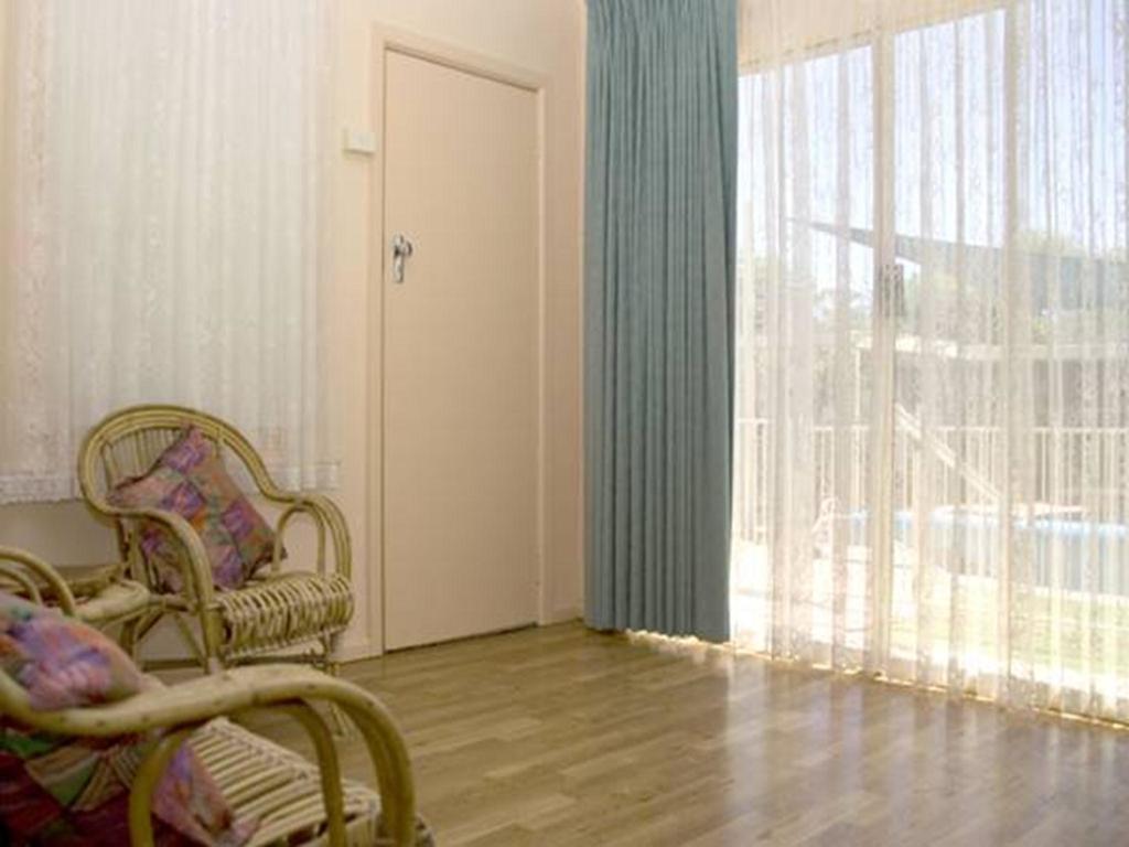 It'S On Walnut Villa Mildura Room photo